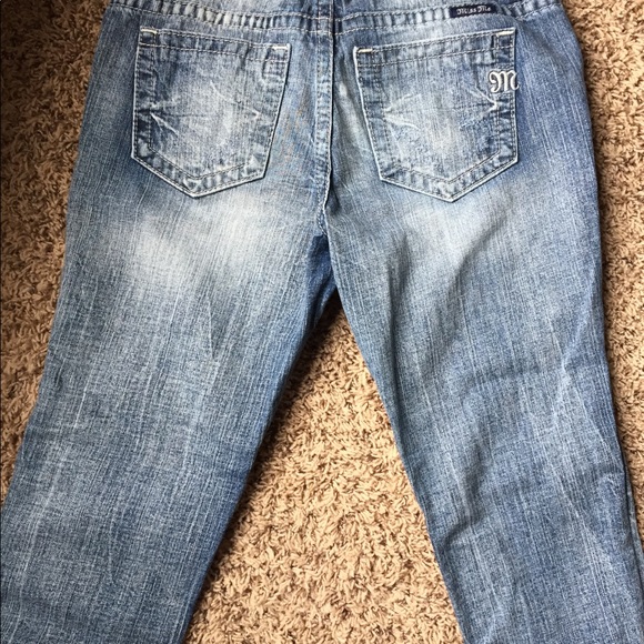 Sold on M:) - Picture 3 of 3